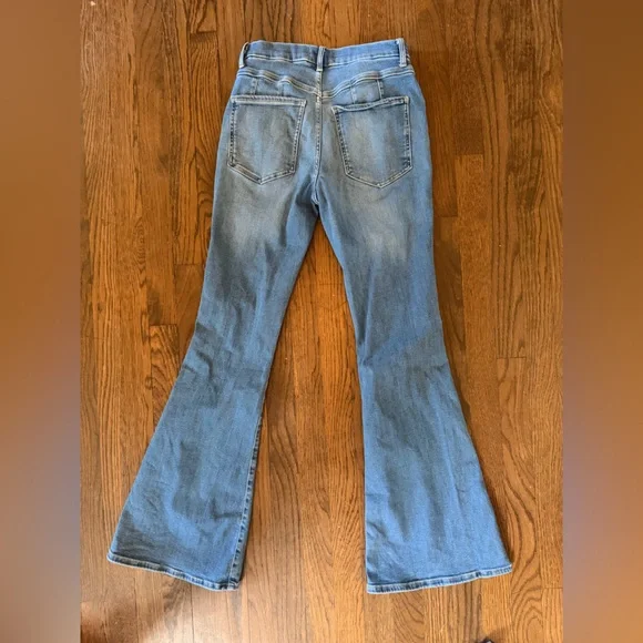 Free People We The Free CRVY Infinite stretch Pull On Flare Jean size small - Picture 5 of 5